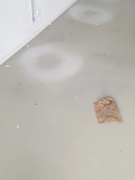 Microcement en gietvloer voor schoonmaak reiniging door Holland Floor Service Microcement en gietvloer voor schoonmaak reiniging door Holland Floor Service